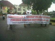 Demo Walikota Pematang Siantar Diwarnai Pemukulan Wartawan
