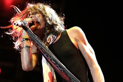 Para Personel Aerosmith Kritik Steven Tyler