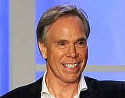 Tommy Hilfiger Jadi Penasihat Gaya di American Idol
