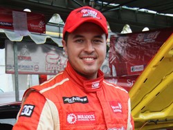 Traveling Aman dengan Mobil Ala Rifat Sungkar
