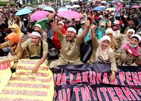 Minta Jadi PNS, Guru Honorer Demo Istana