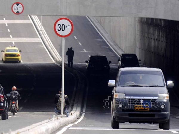 Wuss...Terowongan Trunojoyo Mulai Dilintasi