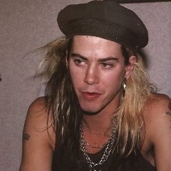 Duff McKagan Ragu Guns N Roses Akan Reuni