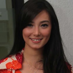 Sibuk Nyanyi, Asmirandah Tak Akan Tinggalkan Dunia Akting