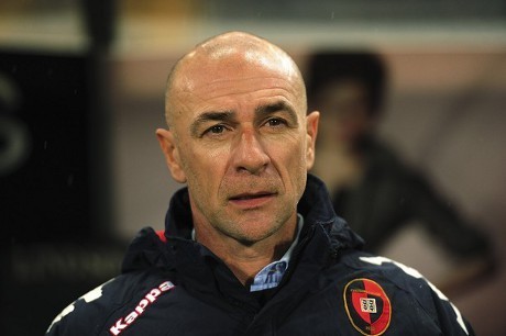 Cagliari Pecat Pelatih