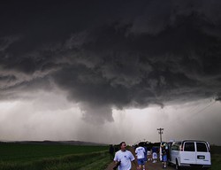 Edan! Ada Wisata Tornado di Amerika