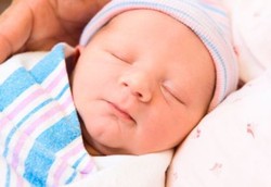 Bayi Jangan Sering Terbangun Saat Tidur Agar Otaknya Optimal