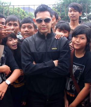 Bondan dan Rezpector