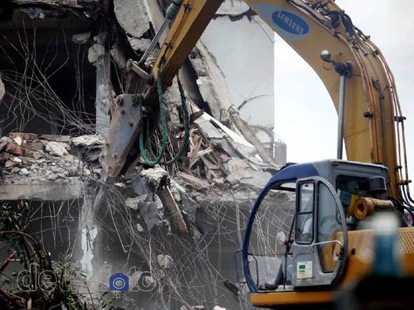 Makin Semrawut, Perketat Izin Bangunan