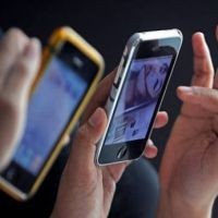 Tukang Servis Hobi Cari Foto Mesum di Ponsel Konsumen