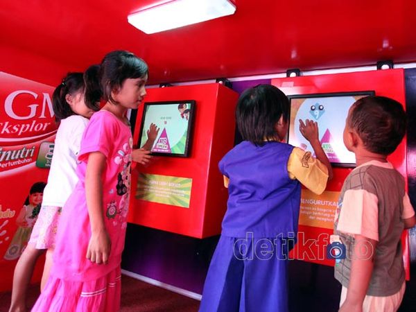 Sari Husada Buat Arena Permainan di Alfamart