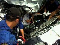 Hyundai Ringsek Ditimpa Truk