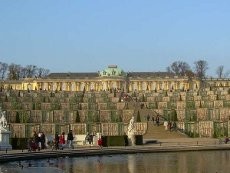 Istana Negeri Dongeng di Pinggir Berlin