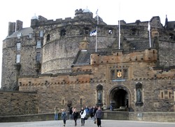 Hiii! Ada Hantu di Kastil Edinburgh, Skotlandia