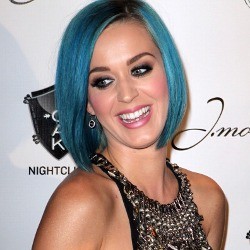 Katy Perry Nakal di Lagu Dressin Up