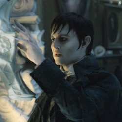 Dark Shadows, Johnny Depp Bangkit dari Kematian
