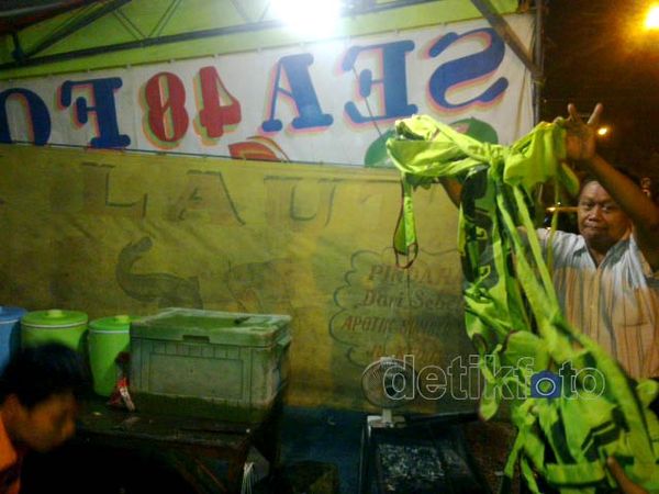 Kelompok Bermotor Razia Pedagang Asal Lamongan