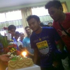 Maman Cs Gelar Ultah Persib ke-79 Tanpa Kemeriahan