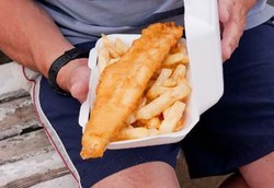 Pria yang Sering Makan Junk Food, Spermanya Jadi Sedikit