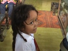 Aneh! Sakit Kalau Potong Rambut, Bocah di Bone Terpaksa Gondrong