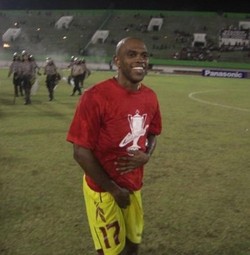 Striker Sriwijaya FC Keith Kayamba Gumbs Akan Dideportasi!