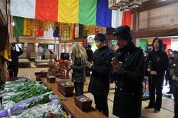 Gackt Peringati Gempa Tohoku di Daerah Musibah