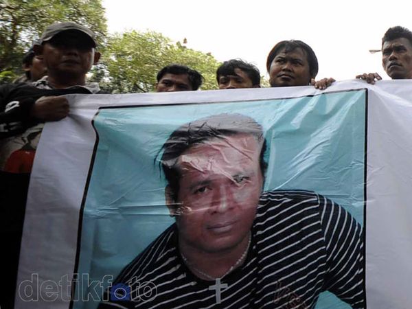 Pendukung John Kei Geruduk Mabes Polri
