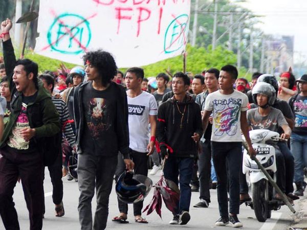 Pemuda Dayak Minta FPI Dibubarkan