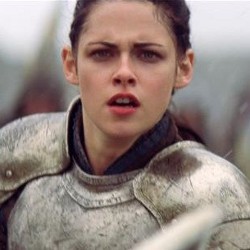 Kristen Stewart Jadi Prajurit Perang di Snow White and the Huntsman