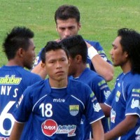 Jajang Gandakan Keunggulan Persib