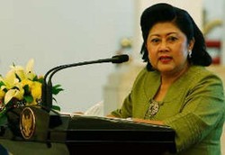 Ibu Ani Yudhoyono akan Operasi Batu Empedu