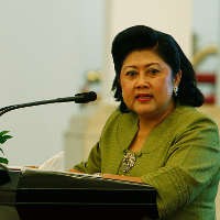  Ibu Ani Yudhoyono Siap Jalani Operasi Kantong Empedu