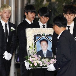 Jaejoong Tak Hadir di Pemakaman Ayah Yoochun