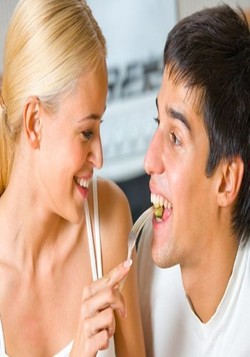 Makanan Berwarna Merah dan Ungu Bangkitkan Gairah Seks