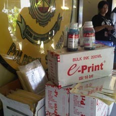 Sindikat Pemalsu Tinta Printer Rp 1 miliar di Samarinda Dibekuk