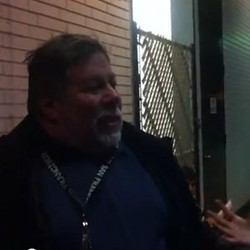 Wah, Pendiri Apple Antre Semalaman untuk New iPad