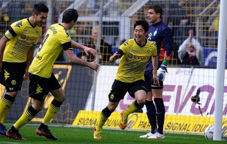Gladbach Tempel Bayern, Dortmund Kukuhkan Posisi