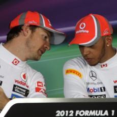 Hamilton-Button Tetap Waspadai Red Bull