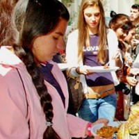 Branding Sate-Nasi Goreng di Bazar International Day