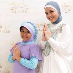 Tasya Kamila Ajak Remaja untuk Umroh