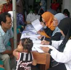 Ratusan Warga Dupak Dapat Pengobatan Gratis
