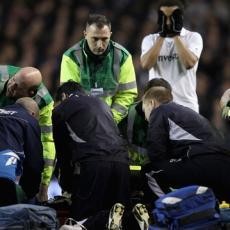 Muamba Tak Sadarkan Diri, Tottenham-Bolton Dihentikan