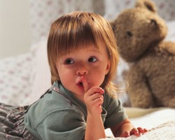  6 Kesalahan Orangtua Saat Mengajari Anak Tidur Tepat Waktu