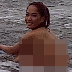 Lagi, Foto Topless Jenny Cortez Beredar di Internet