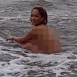 Foto Syur Beredar, Jenny Cortez Stres Berat