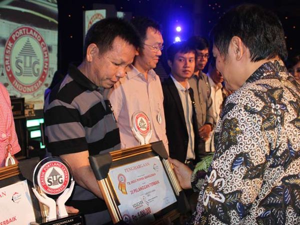Semen Gresik Targetkan Penjualan 25,2 Juta Ton 
