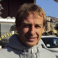 Klinsmann Tolak Gantikan Redknapp