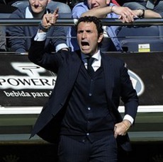 Villarreal Kembali Pecat Pelatih