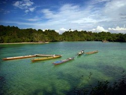Napabale, Danau Air Asin nan Eksotis di Sulawesi Tenggara