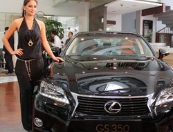 Orang Kaya Incar Lexus GS
